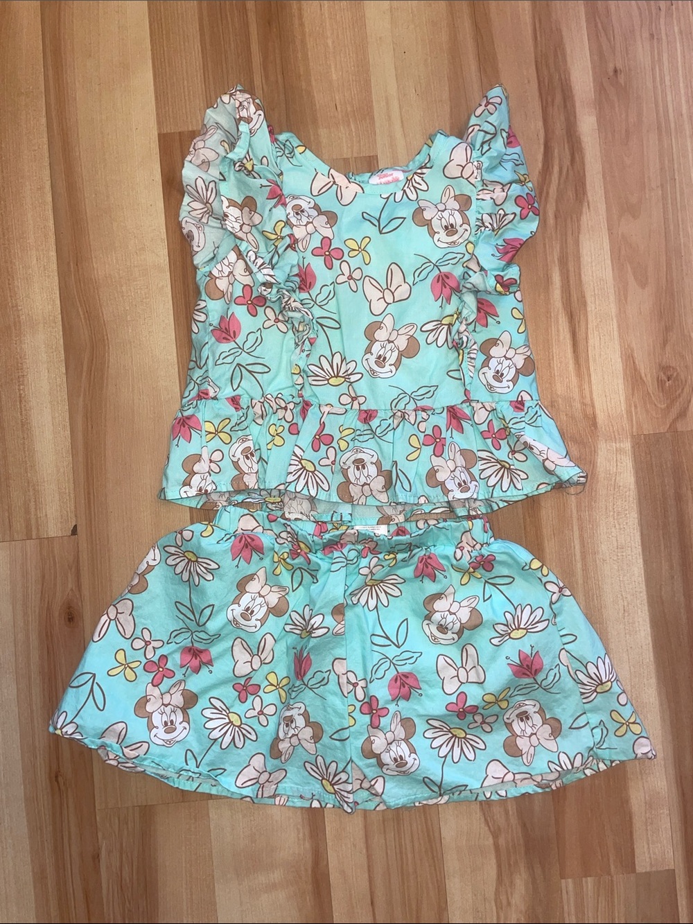 Minnie Mouse outfit set size 3T